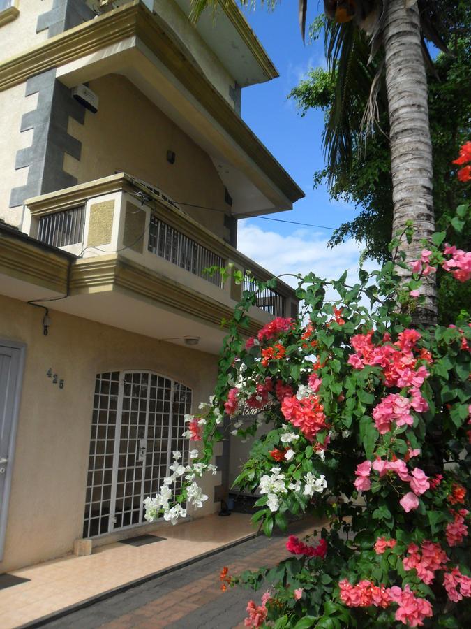 Residence Dream Lodge Flic en Flac Экстерьер фото