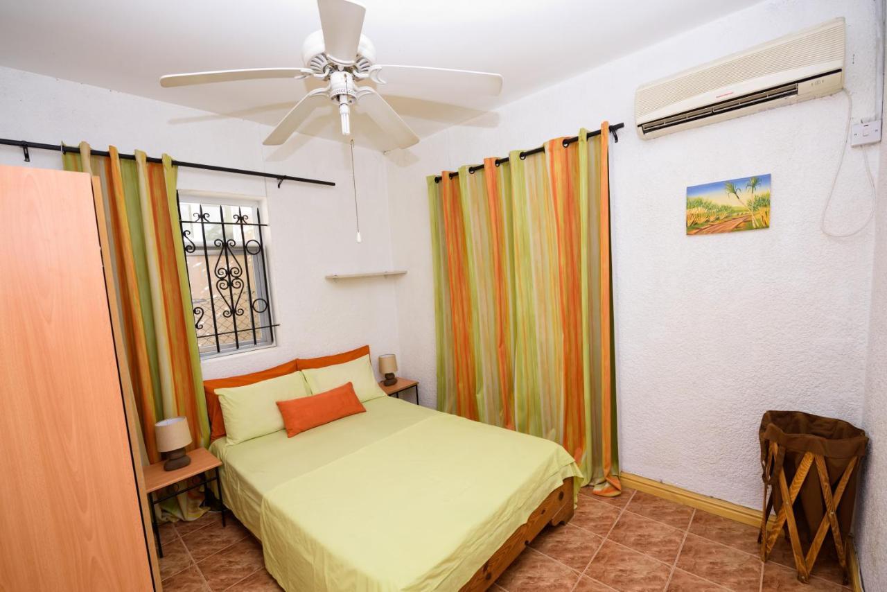 Residence Dream Lodge Flic en Flac Экстерьер фото